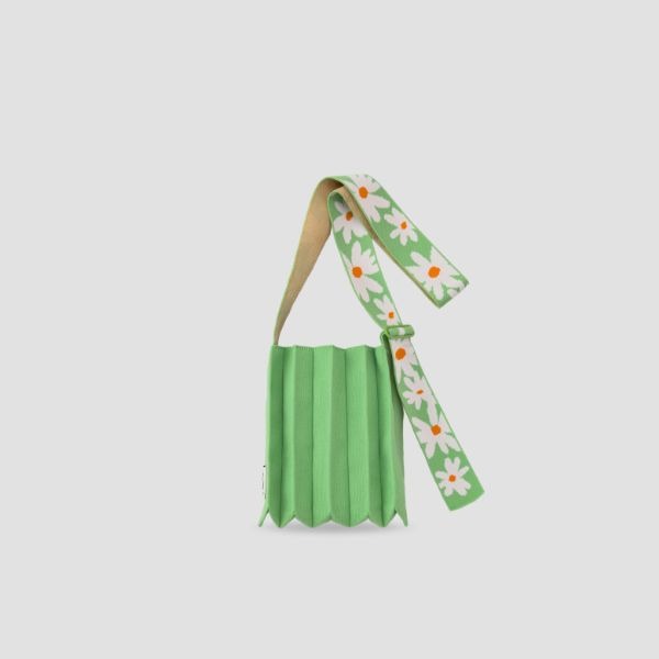[Free Knit Tea Coaster] Lucky Pleats Knit Daisy Wing Honey Melon